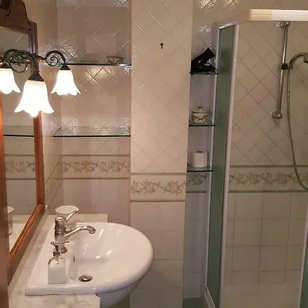 Aminei Metro Bed & Breakfast