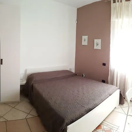 Bed & Breakfast Aminei Metro *